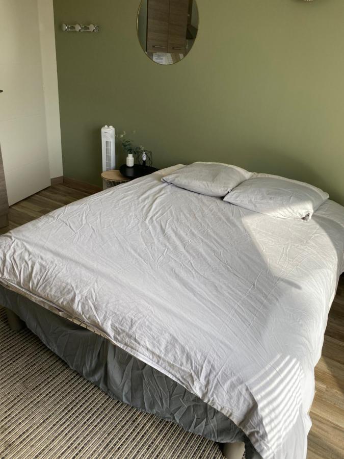 בורג-אן-ברס Legend- Parking Prive Gratuit- Terrasse Privee- Wifi - Convert - Alimentec מראה חיצוני תמונה